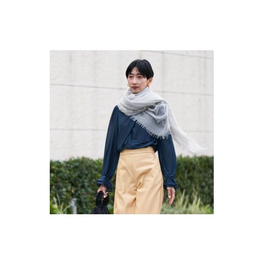 ふるさと納税 小物 ストール・マフラー 大阪府 泉大津市 カシミヤストール(公式WEBショップ・ふるさと納税限定商品) 超大判サイズ ミディアムグレー 4014 超大…の画像