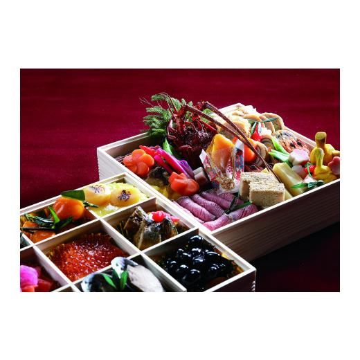 ✨美品✨ ふるさと納税 京都府 綾部市 【数量限定】【12月31日着】2024年 生 冷蔵おせち 三段和洋重（5人前）おせち2024 迎春 おせち三段重 おせち料理 厳選 特選 正月 … 【2350422236】(82800円)