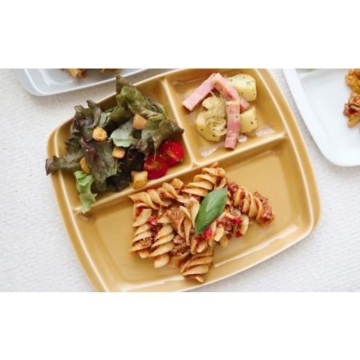 ふるさと納税 食器・グラス 皿 岐阜県 瑞浪市  マスタード 美濃焼 ランチプレート クレスタ 取っ手付き 2枚セット ／ JS企画 ／ 小田陶器 AZAZ188 マスタードの画像