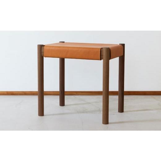 ふるさと納税 家具 埼玉県 狭山市 ヌメ革のスツール ウォールナット 林蔵 wood furniture | 椅子 いす イス スツール 家具 インテリア おしゃれ かわいい 幅45…