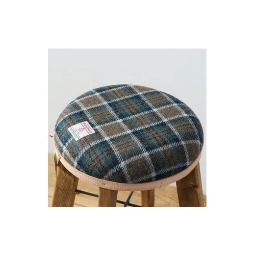 ふるさと納税 木工品・竹工品 和歌山県 有田川町 ハイスツール カーキ＆ブルーチェック HARRIS TWEED（ハリスツイード） 家具 カーキ＆ブルーチェックの画像