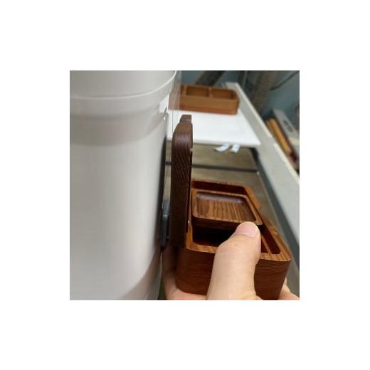 ふるさと納税 木工品・竹工品 千葉県 南房総市 木製キス釣り餌箱 二層Mサイズ145 石粉皿 金具付き 軽量 受注生産 mi0037-0028 |  | 04