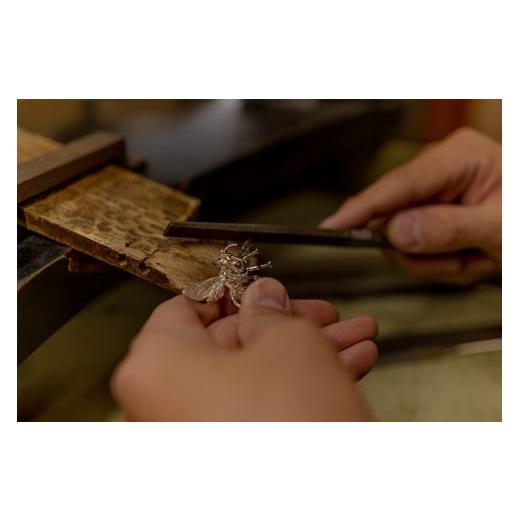 ふるさと納税 アクセサリー ブローチ 山梨県 甲斐市 アゲハ蝶ピンブローチ　ピンクゴールドカラー　All insects　 セレブ御用達 世界30個限定 今、世界中から…の画像