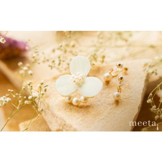 ふるさと納税 アクセサリー ピアス 新潟県 関川村 淡水パールとオパールの花弁のお花ブローチとイヤリング×各1点 1479520_3