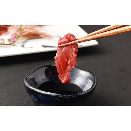 ふるさと納税 馬肉 熊本県 高森町  1ヶ月毎6回定期便 鮮馬刺し 3種ブロックセット 赤身・タタキ・桜うまトロ |  | 06