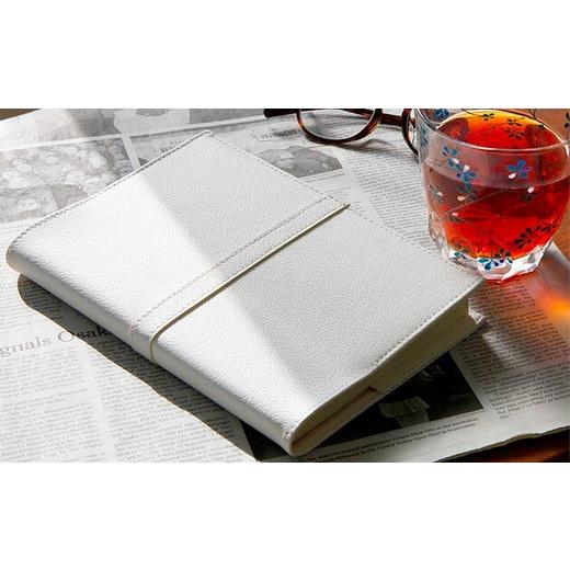 ふるさと納税 文房具・玩具 千葉県 野田市 No.226-01 上質な国産PVCレザーブックカバー「SION」文庫サイズ/文庫(厚)サイズのセット(ホワイト) / 雑貨 日…