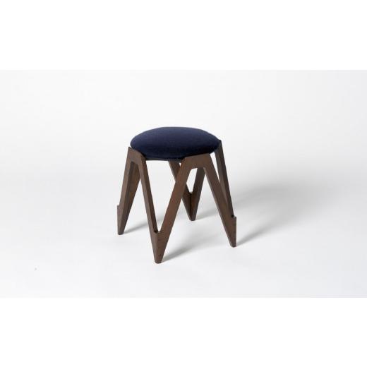 ふるさと納税 家具 インテリア・寝具・収納 北海道 東川町 CO・DA・MA Low Stool ウォールナット (NC-010 ネイビー) CO・DA・MA Low Stool(NC-010 ネイビー…