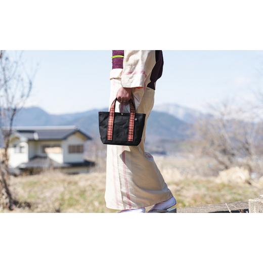 ふるさと納税 カバン トートバッグ 長野県 上田市  上田紬 六文銭トートバッグ・ポーチセット（黒） No.5312-0936の画像