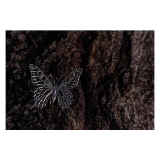 ふるさと納税 アクセサリー ネックレス 山梨県 甲斐市 アゲハ蝶ネックレス　シルバーカラー　All insects　 セレブ御用達 世界50個限定 今、世界中から熱視線…の画像