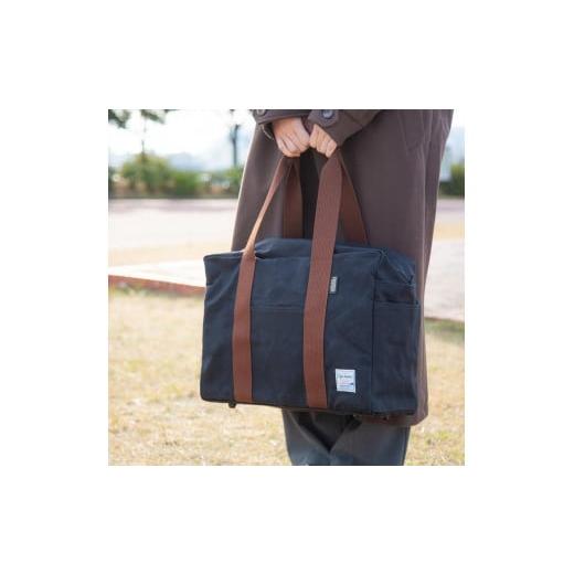 ふるさと納税 カバン 香川県 さぬき市 キューボイド トラベルバッグ M ブラック×ココア カバン ボストンバッグ 防水 軽量 カジュアル バッグ トラベル レジャ…