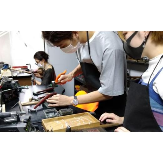 ふるさと納税 体験チケット 神奈川県 藤沢市 彫金 シルバー プレート ブレスレット 制作 体験 コース 2名 シルバー950 SILVER アクセサリー ジュエリー ペア …の画像