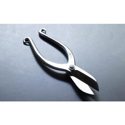 ふるさと納税 金工品 京都府 京都市  金高刃物老舗 花鋏 白打ち（五寸五分）_2