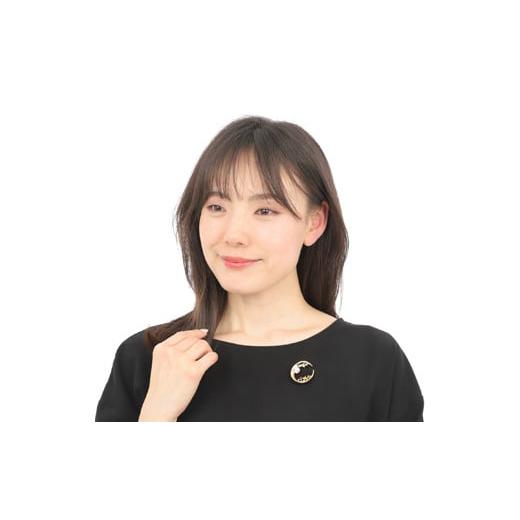 ふるさと納税 ファッション 三重県 志摩市 老舗の真珠専門店・アコヤ真珠ブローチ ( SV925金色 ) 8.0〜8.5ミリ ／ 伊勢志摩 伊勢 志摩 英虞湾 真珠 パール ア…の画像