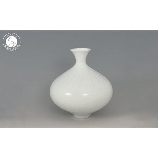 ふるさと納税 雑貨・日用品 インテリア 佐賀県 有田町  現代の名工 奥川俊右ェ門作 白磁花瓶 白磁 青白磁 陶芸作家 伝統工芸 有田焼 A350-28の画像
