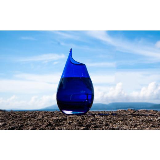 ふるさと納税 陶磁器・漆器・ガラス 長崎県 - 一輪挿し ひとしずく 瑠璃色 長崎県／瑠璃庵 42AABW004の画像