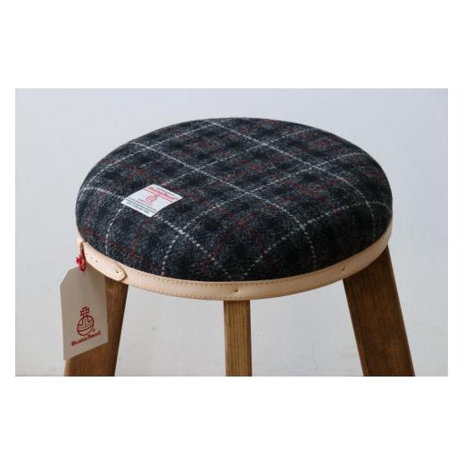 ふるさと納税 木工品・竹工品 和歌山県 有田川町 ハイスツール ブラック＆グレーチェック HARRIS TWEED（ハリスツイード）家具 ブラック＆グレーチェックの画像