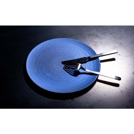 ふるさと納税 食器・グラス 皿 佐賀県 有田町  NYが認めた逸品 有田焼 麟 Lin 25cm 大皿 プレート 1枚 (Blue) パールの光が美しい高級感あるプレート 金照堂 …の画像