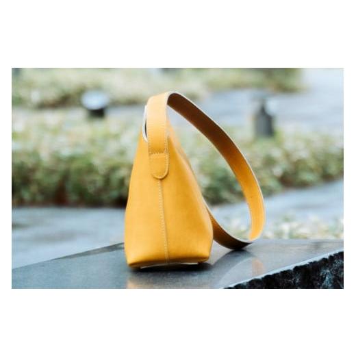 ふるさと納税 カバン ボディバッグ・ワンショルダー 奈良県 香芝市 グラブ革 ボディバッグ タン|グラブ グローブ 野球 レザー バッグ 2653 タン