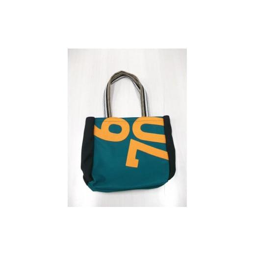 ふるさと納税 カバン トートバッグ 茨城県 美浦村 競走馬調教用ゼッケン使用:ゼッケンバッグ トートバッグ2 4-色味おまかせ 何色でも可 トートバッグ2 (…