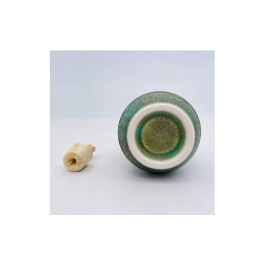ふるさと納税 陶磁器・漆器・ガラス 大阪府 大阪狭山市 wave 磁器製 茶道具 緑 穴大きめ ／ 振出 菓子器 伝統 鋳込技法 蓋付き 箱無し No.292の画像