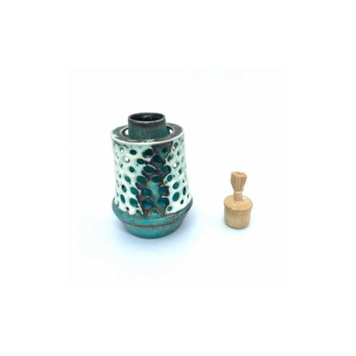 ふるさと納税 陶磁器・漆器・ガラス 大阪府 大阪狭山市 wave 磁器製 茶道具 緑 白多め ／ 振出 菓子器 伝統 鋳込技法 蓋付き 箱無し No.293の画像