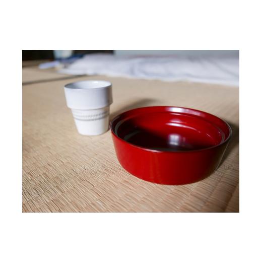 ふるさと納税 食器・グラス 皿 秋田県 湯沢市 aeru 川連漆器のこぼしにくい器 深皿 赤紅 (株)和える N5-15602の画像