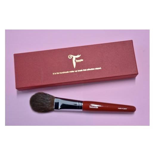 ふるさと納税 美容 広島県 熊野町 熊野化粧筆 チークブラシ(赤リス) AQ20(軸色:赤) 熊野化粧筆 チークブラシ(赤リス) AQ20(軸色:赤)