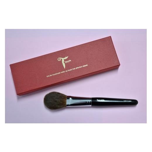 ふるさと納税 美容 広島県 熊野町 熊野化粧筆 チークブラシ(赤リス) AQ20(軸色:黒) 熊野化粧筆 チークブラシ(赤リス) AQ20(軸色:黒)