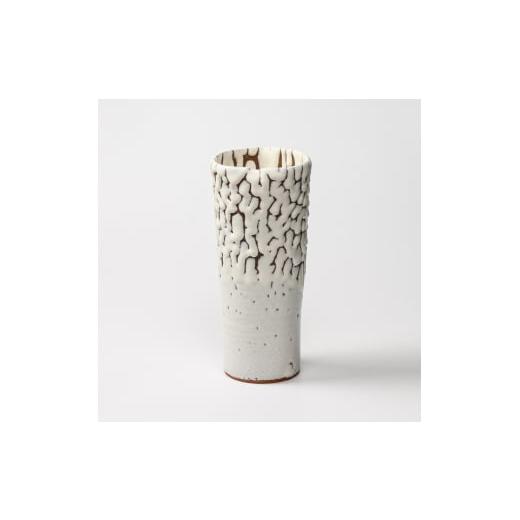 ふるさと納税 陶磁器・漆器・ガラス 山口県 萩市 伝統的工芸品 萩焼 花入れ(鬼白松筒形桂)・桐箱入 |HG000758