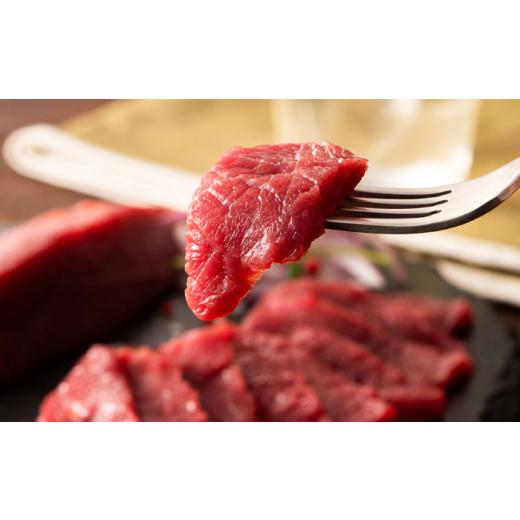 ふるさと納税 馬肉 熊本県 菊陽町  全12回定期便 フジチク 国産馬刺し と ユッケのセット 計約310g ／ 馬肉 馬刺し 赤身 ばさし バサシ馬刺し 馬刺 赤身 馬刺 …の画像
