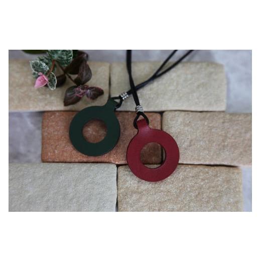 ふるさと納税 アクセサリー ネックレス 広島県 東広島市 レザーグラスホルダー(ステッチ無)赤 赤