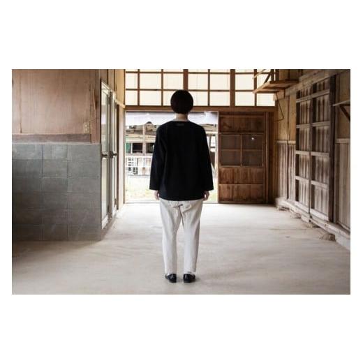 ふるさと納税 服 岩手県 一関市 KOIKUCHI 黒・Mサイズ 鯉口シャツ 長袖シャツ 黒・Mサイズの画像