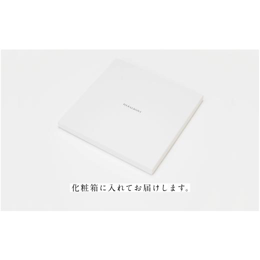 ふるさと納税 小物 ハンカチ・スカーフ 岩手県 盛岡市 シルクスカーフ 1枚 かえでのチョキチョキ 和嶋楓 ヘラルボニー アート スカーフ 絹 100% 大判 正方形 …の画像