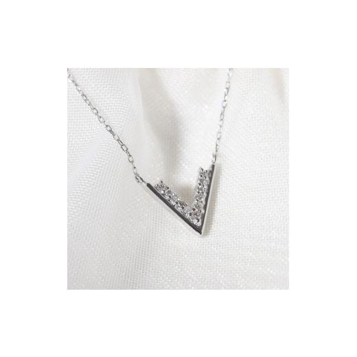 ふるさと納税 アクセサリー ネックレス 山梨県 甲斐市 プラチナ 0.06ct V字ダイヤモンドネックレス　BQ-187の画像