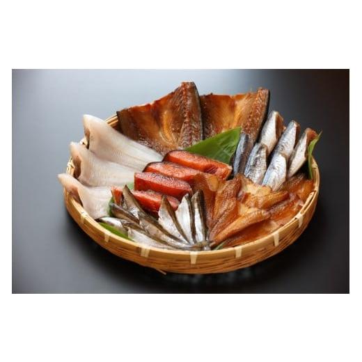 ふるさと納税 干物 新潟県 村上市 新潟県村上市笹川流れで水揚げ 旬の干物魚6点セット(店長おまかせ)1057001