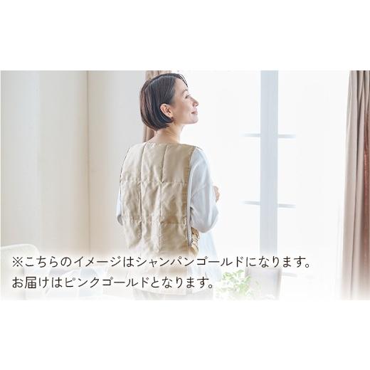ふるさと納税 服 群馬県 富岡市 「毎日シルクに包まれて眠りたい」 中わた 富岡産シルク100％ インナーベスト（フリーサイズ） ピンクゴールド シルク 絹 贈り…の画像