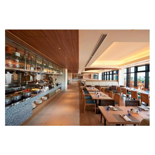 ふるさと納税 お食事券 沖縄県 北谷町 ヒルトン沖縄北谷リゾート レストランペアお食事券