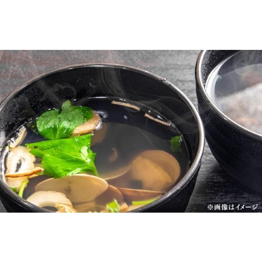 ふるさと納税 醤油 薄口 島根県 雲南市 素材の「素顔」を、美しく引き立てる。うすくち醤油1000ml×3本│調味料 醤油 しょうゆ うすくち 和食 ギフト 島根県雲…の画像