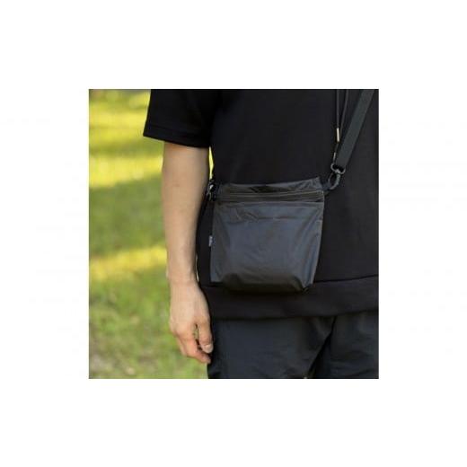 ふるさと納税 カバン ショルダーバッグ 愛知県 名古屋市 黒 雨の日にも ポケット付き軽量ナイロンショルダーバッグ サコッシュ 撥水ポシェット 黒