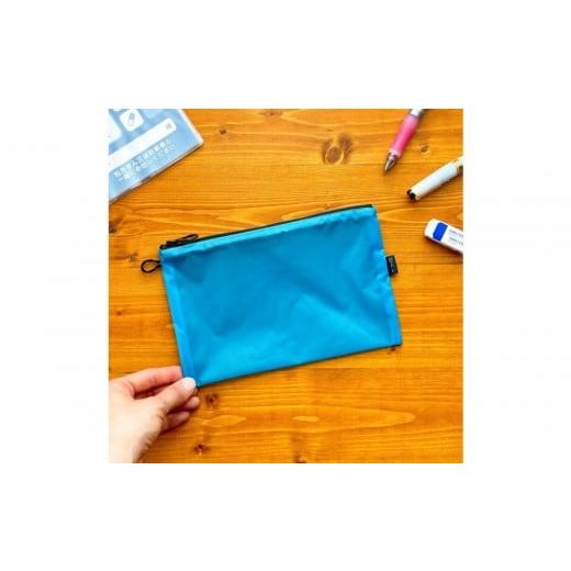 ふるさと納税 小物 愛知県 名古屋市 水色 A6が入るとっても軽いナイロンフラットポーチ(マチなし)旅行用や化粧品にも 水色