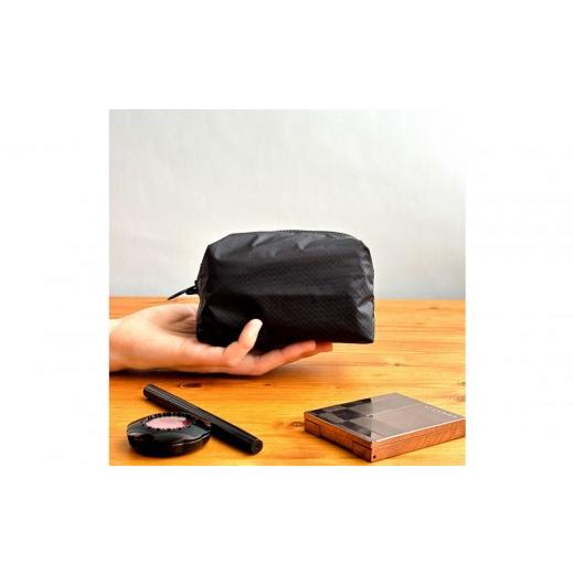 ふるさと納税 小物 愛知県 名古屋市 黒 ナイロン化粧ポーチ 内ポケット付き 黒