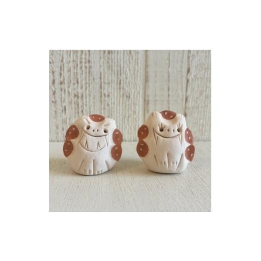 ふるさと納税 雑貨・日用品 沖縄県 与那原町 やちむん・焼き物 にんまりサー 手のひらサイズの陶器シーサー 1704273