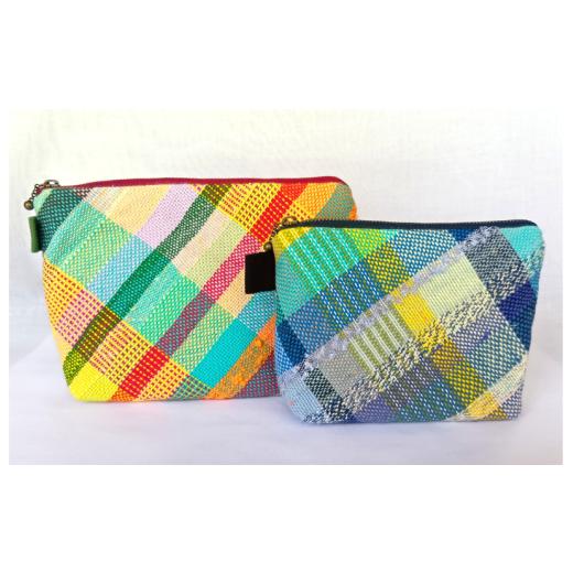 ふるさと納税 雑貨・日用品 奈良県 河合町 さをり織り ポーチセット 思いやり型返礼品(支援型) 障がい者支援 福祉作業所 障害者 手作り