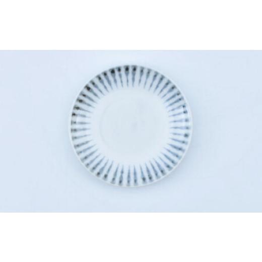 ふるさと納税 陶磁器・漆器・ガラス 佐賀県 - 有田焼 染付十草 豆皿(丸三寸)径約10cm / 食器 / 佐賀県 / 株式会社まるぶん 41A