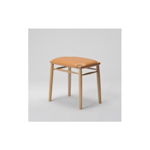 ふるさと納税 木工品・竹工品 北海道 東川町 木と暮らしの工房 H.O.スツール 4-leg 樹種:ナラ/座面:本革(キャメル) 座 面:本革(キャメル)