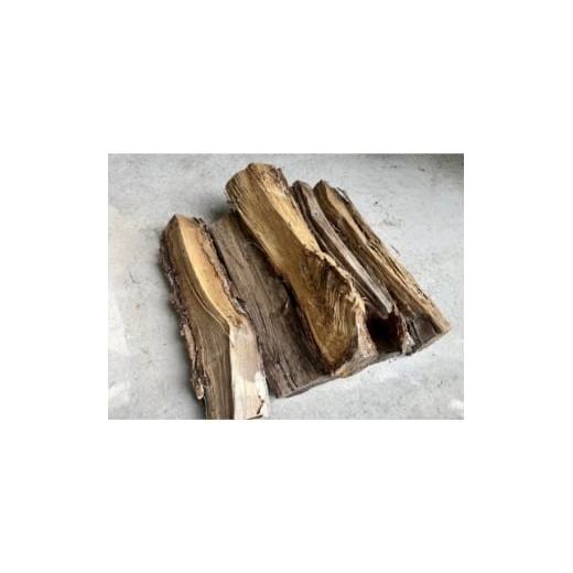 ふるさと納税 アウトドアグッズ 長野県 御代田町 林業芸術社 乾燥薪(広葉樹約22cm /約50kg分/中割り〜) 複数個口で配送 4081579