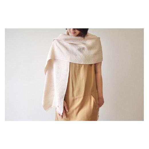 ふるさと納税 小物 ストール・マフラー 京都府 京丹後市 着回しできるシルクストール フィルタンゴ ストール 吉祥柄ボタン付き ベージュ 洗えるシルク、お…