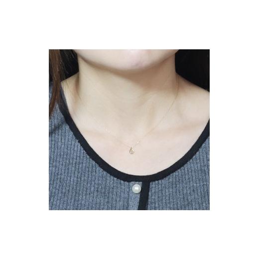 ふるさと納税 アクセサリー ペンダント 山梨県 甲斐市 K18 0.05ct しずく型ダイヤモンドペンダント　BQ-214の画像