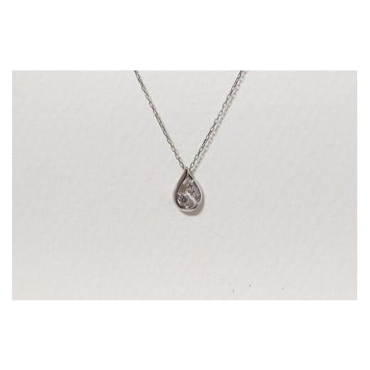 ふるさと納税 アクセサリー ペンダント 山梨県 甲斐市 プラチナ 0.05ct しずく型ダイヤモンドペンダント