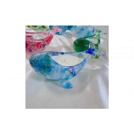 ふるさと納税 雑貨・日用品 インテリア 沖縄県 那覇市 くじらキャンドル 琉球ガラス使用 レモングラスの香り(沖縄県那覇市 就労継続支援B型事業所ぽかぽか…